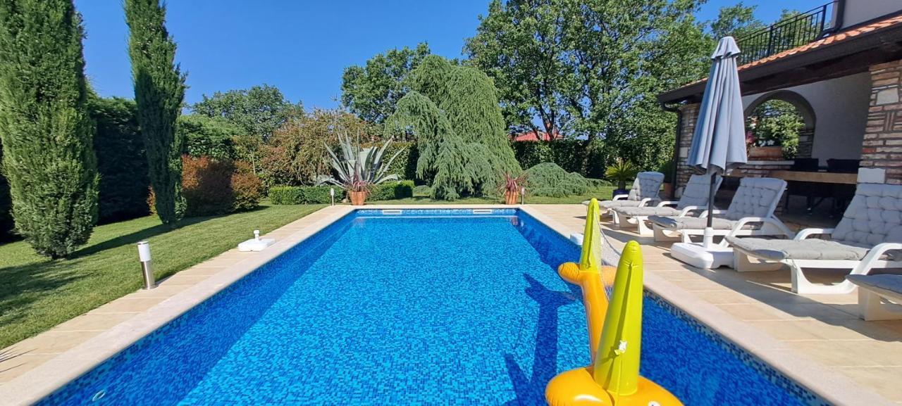 Villa Agava Umag Ngoại thất bức ảnh