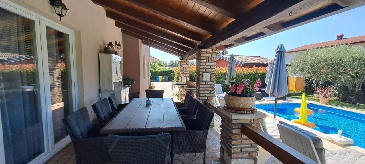 Villa Agava Umag Ngoại thất bức ảnh
