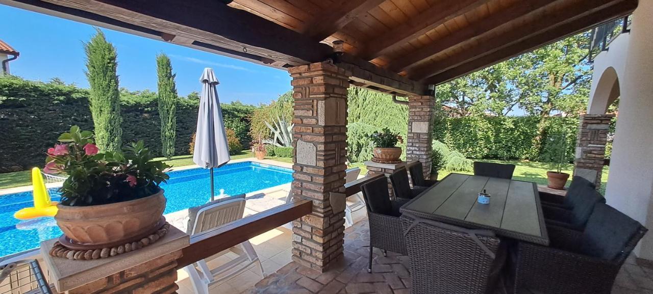 Villa Agava Umag Ngoại thất bức ảnh