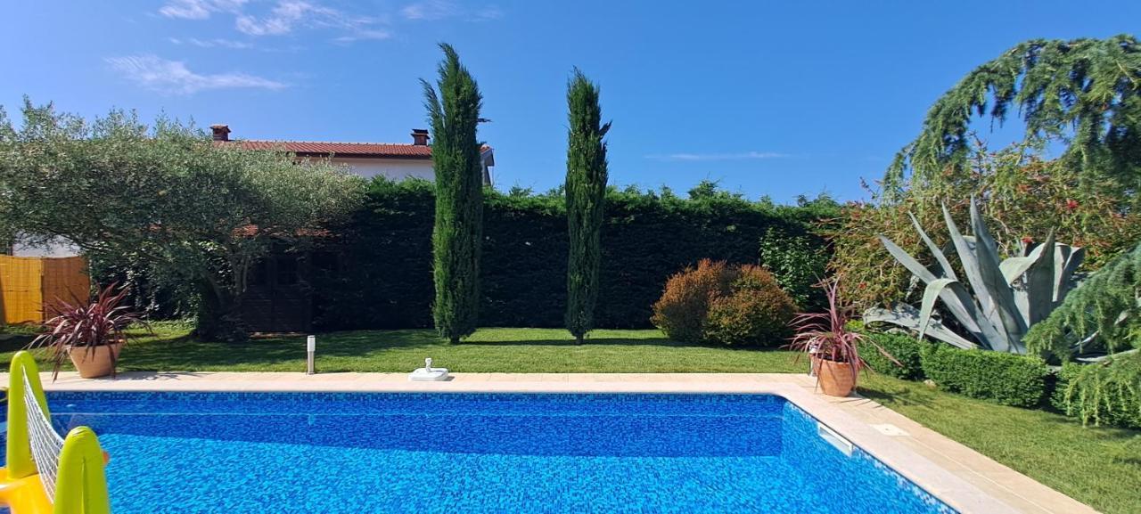 Villa Agava Umag Ngoại thất bức ảnh